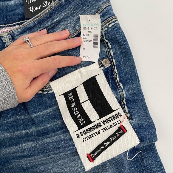 NWT Trademark Low Rise Downtown Boot Cut Jeans Womens Size 32 Maurices Pockets - Picture 4 of 10
